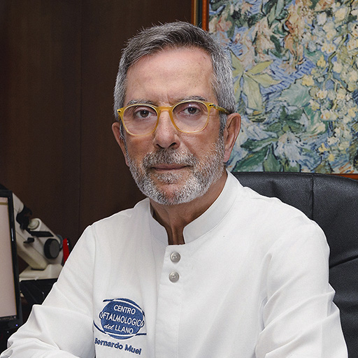 Portrait of Dr Bernardo Muel Rodríguez, ophthalmologist at Centro Oftalmológico del Llano